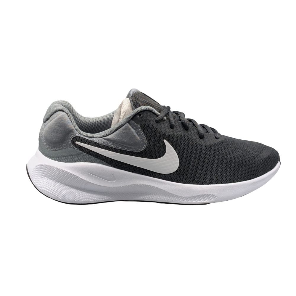 NIKE REVOLUTION 7