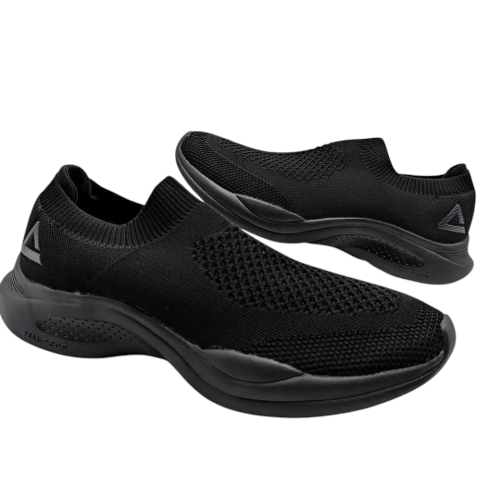 WALKING SHOES